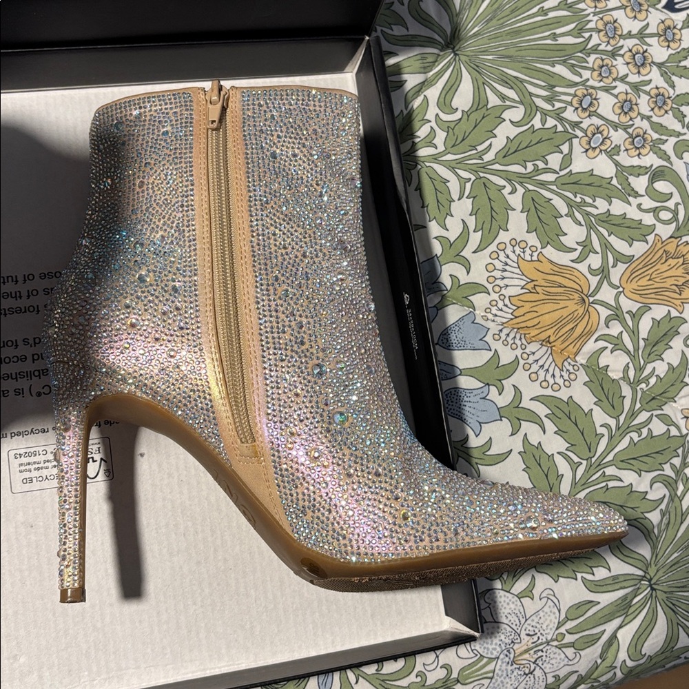 INC International Concepts AB Bling Silver Rhinestone Stiletto Heeled Booties 8 - Picture 5 of 8